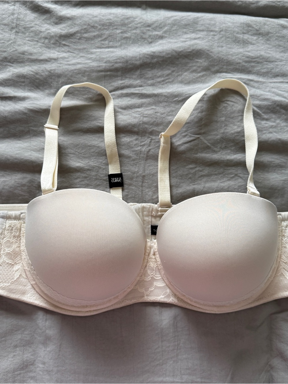 torrid Ivory Convertible Lace T-Shirt Bra